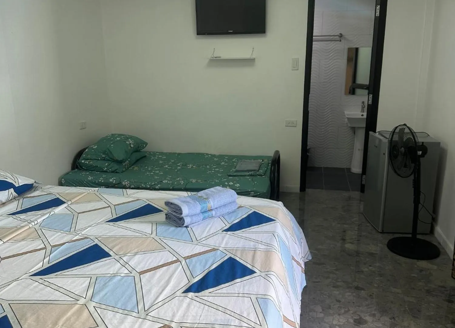 Jasmin Tourist Inn Dauis Appartement